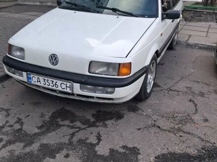 Белый Фольксваген Пассат, объемом двигателя 1.9 л и пробегом 340 тыс. км за 1500 $, фото 1 на Automoto.ua