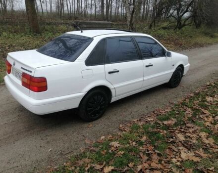 Білий Фольксваген Пассат, об'ємом двигуна 2 л та пробігом 100 тис. км за 1500 $, фото 1 на Automoto.ua