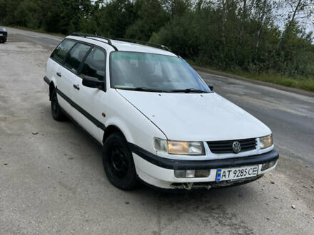 Фольксваген Пассат 1995 у Долине на Automoto.ua Білий Фольксваген Пассат, об'ємом двигуна 1.78 л та пробігом 296 тис. км за 1450 $, фото 1 на Automoto.ua