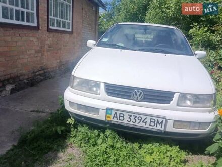 Білий Фольксваген Пассат, об'ємом двигуна 1.78 л та пробігом 150 тис. км за 2600 $, фото 1 на Automoto.ua