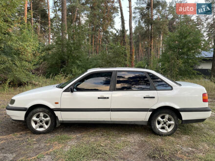 Білий Фольксваген Пассат, об'ємом двигуна 2 л та пробігом 260 тис. км за 2400 $, фото 1 на Automoto.ua