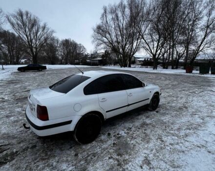 Белый Фольксваген Пассат, объемом двигателя 1.9 л и пробегом 457 тыс. км за 1750 $, фото 1 на Automoto.ua