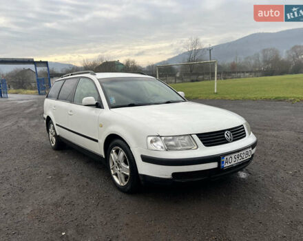Білий Фольксваген Пассат, об'ємом двигуна 1.9 л та пробігом 300 тис. км за 2699 $, фото 1 на Automoto.ua