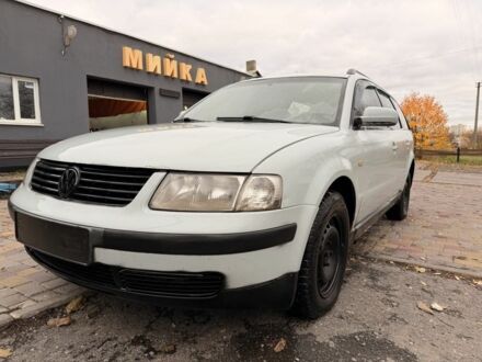Белый Фольксваген Пассат, объемом двигателя 1.9 л и пробегом 200 тыс. км за 1400 $, фото 1 на Automoto.ua