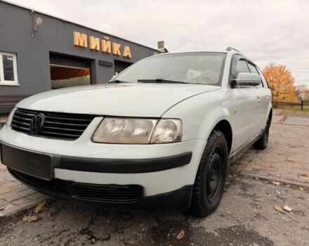 Белый Фольксваген Пассат, объемом двигателя 1.9 л и пробегом 200 тыс. км за 1400 $, фото 1 на Automoto.ua