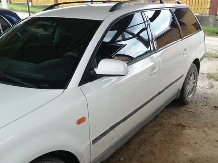 Белый Фольксваген Пассат, объемом двигателя 1.6 л и пробегом 260 тыс. км за 3500 $, фото 1 на Automoto.ua