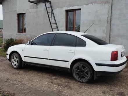 Белый Фольксваген Пассат, объемом двигателя 1.9 л и пробегом 400 тыс. км за 3300 $, фото 1 на Automoto.ua