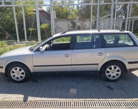 Білий Фольксваген Пассат, об'ємом двигуна 1.9 л та пробігом 260 тис. км за 1750 $, фото 1 на Automoto.ua