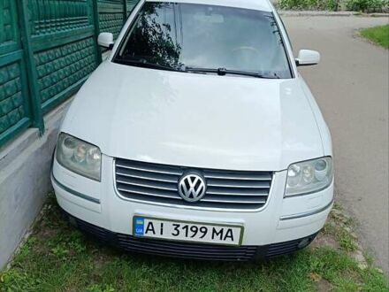 Белый Фольксваген Пассат, объемом двигателя 1.78 л и пробегом 290 тыс. км за 5000 $, фото 1 на Automoto.ua