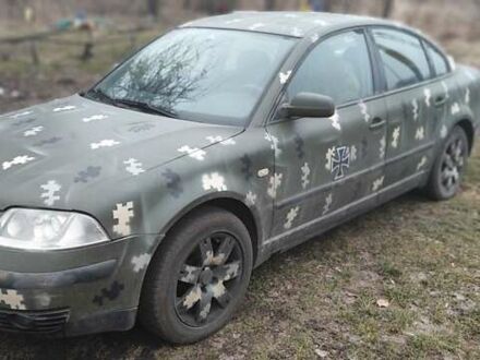 Белый Фольксваген Пассат, объемом двигателя 1.9 л и пробегом 305 тыс. км за 3000 $, фото 1 на Automoto.ua