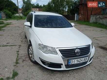 Фольксваген Пассат 2005 в Кролевце на Automoto.ua Белый Фольксваген Пассат, объемом двигателя 1.97 л и пробегом 345 тыс. км за 6799 $, фото 1 на Automoto.ua