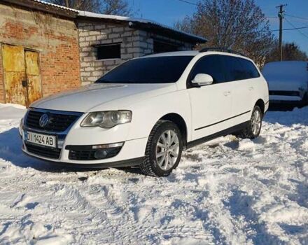 Белый Фольксваген Пассат, объемом двигателя 2 л и пробегом 377 тыс. км за 6200 $, фото 1 на Automoto.ua