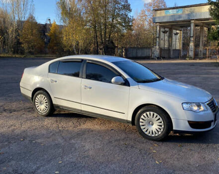 Фольксваген Пассат 2006 в Бердичеве на Automoto.ua Белый Фольксваген Пассат, объемом двигателя 1.9 л и пробегом 512 тыс. км за 6000 $, фото 1 на Automoto.ua
