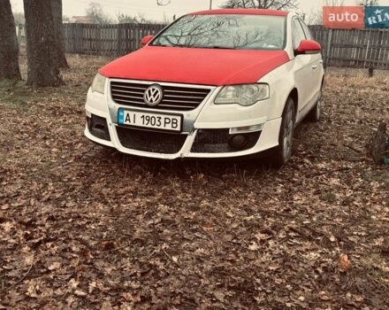 Белый Фольксваген Пассат, объемом двигателя 1.8 л и пробегом 280 тыс. км за 4600 $, фото 1 на Automoto.ua