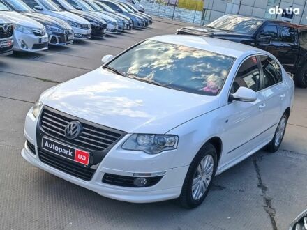 Белый Фольксваген Пассат, объемом двигателя 2 л и пробегом 387 тыс. км за 8840 $, фото 1 на Automoto.ua