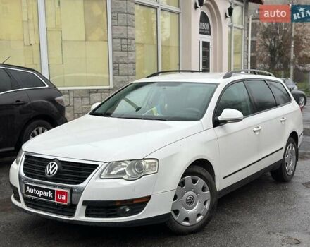 Білий Фольксваген Пассат, об'ємом двигуна 2 л та пробігом 238 тис. км за 6990 $, фото 1 на Automoto.ua