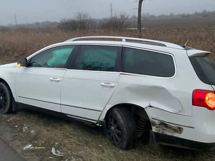 Белый Фольксваген Пассат, объемом двигателя 1.98 л и пробегом 180 тыс. км за 2800 $, фото 1 на Automoto.ua