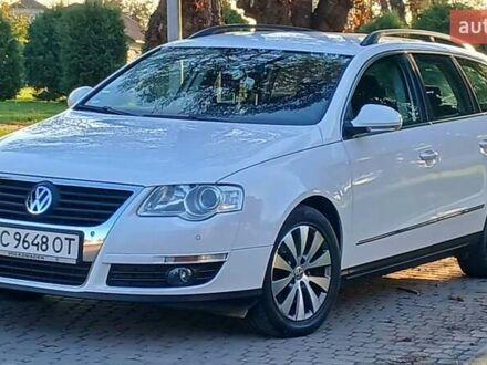 Фольксваген Пассат 2010 в Стрые на Automoto.ua Белый Фольксваген Пассат, объемом двигателя 1.97 л и пробегом 282 тыс. км за 7850 $, фото 1 на Automoto.ua