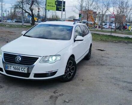 Білий Фольксваген Пассат, об'ємом двигуна 1.97 л та пробігом 420 тис. км за 7000 $, фото 1 на Automoto.ua