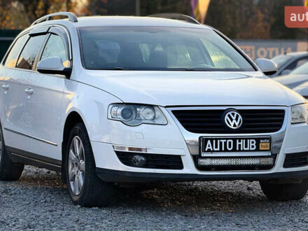 Белый Фольксваген Пассат, объемом двигателя 1.6 л и пробегом 324 тыс. км за 6950 $, фото 1 на Automoto.ua