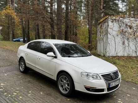 Білий Фольксваген Пассат, об'ємом двигуна 1.8 л та пробігом 307 тис. км за 6900 $, фото 1 на Automoto.ua