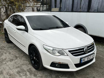 Білий Фольксваген Пассат, об'ємом двигуна 1.78 л та пробігом 225 тис. км за 8200 $, фото 1 на Automoto.ua