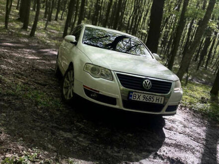 Белый Фольксваген Пассат, объемом двигателя 1.98 л и пробегом 260 тыс. км за 6400 $, фото 1 на Automoto.ua