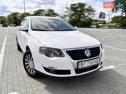 Білий Фольксваген Пассат, об'ємом двигуна 1.78 л та пробігом 245 тис. км за 7500 $, фото 1 на Automoto.ua