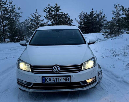 Белый Фольксваген Пассат, объемом двигателя 1.8 л и пробегом 248 тыс. км за 9800 $, фото 1 на Automoto.ua