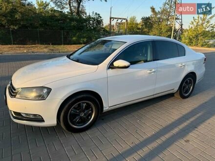 Білий Фольксваген Пассат, об'ємом двигуна 1.8 л та пробігом 218 тис. км за 9000 $, фото 1 на Automoto.ua