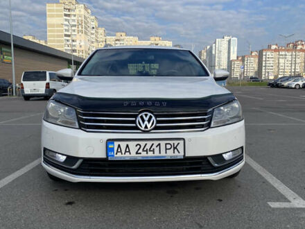 Фольксваген Пассат 2011 в Киеве на Automoto.ua Белый Фольксваген Пассат, объемом двигателя 1.4 л и пробегом 311 тыс. км за 8500 $, фото 1 на Automoto.ua