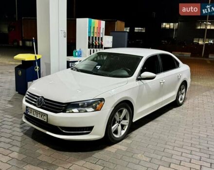 Белый Фольксваген Пассат, объемом двигателя 2.5 л и пробегом 285 тыс. км за 9300 $, фото 1 на Automoto.ua