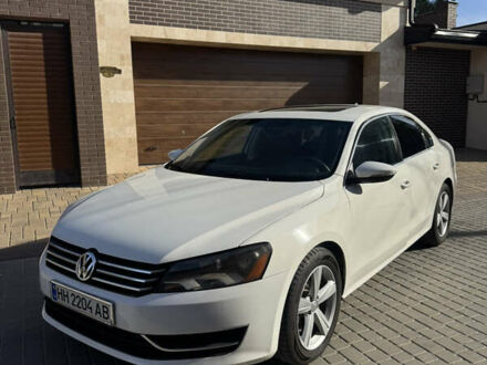 Фольксваген Пассат 2011 в Измаиле на Automoto.ua Белый Фольксваген Пассат, объемом двигателя 2.49 л и пробегом 258 тыс. км за 9000 $, фото 1 на Automoto.ua