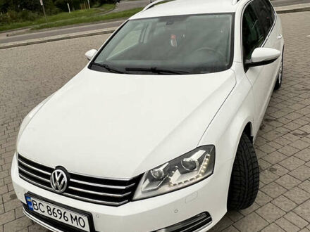 Фольксваген Пассат 2011 в Дрогобыче на Automoto.ua Белый Фольксваген Пассат, объемом двигателя 1.97 л и пробегом 278 тыс. км за 8900 $, фото 1 на Automoto.ua