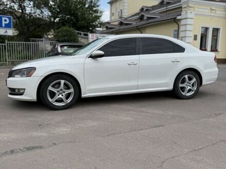 Белый Фольксваген Пассат, объемом двигателя 2.5 л и пробегом 221 тыс. км за 9500 $, фото 1 на Automoto.ua