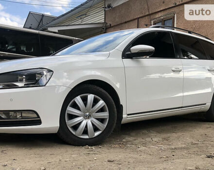 Белый Фольксваген Пассат, объемом двигателя 1.6 л и пробегом 271 тыс. км за 8777 $, фото 1 на Automoto.ua