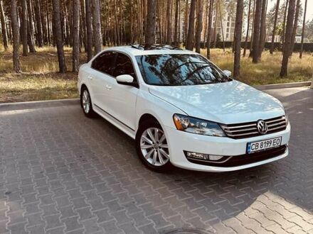 Білий Фольксваген Пассат, об'ємом двигуна 2.5 л та пробігом 135 тис. км за 13400 $, фото 1 на Automoto.ua