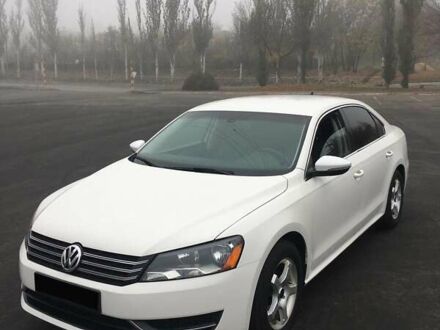 Белый Фольксваген Пассат, объемом двигателя 2.5 л и пробегом 193 тыс. км за 10200 $, фото 1 на Automoto.ua