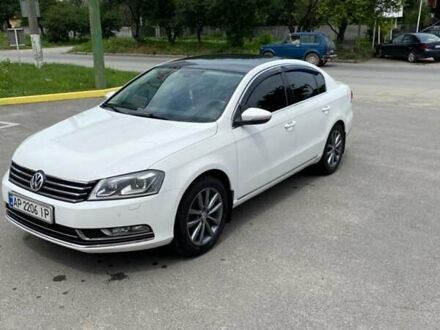 Белый Фольксваген Пассат, объемом двигателя 1.8 л и пробегом 240 тыс. км за 9800 $, фото 1 на Automoto.ua