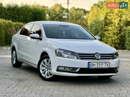 Белый Фольксваген Пассат, объемом двигателя 1.97 л и пробегом 190 тыс. км за 12200 $, фото 1 на Automoto.ua