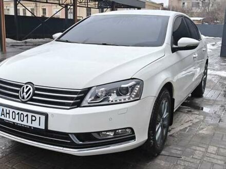 Белый Фольксваген Пассат, объемом двигателя 1.8 л и пробегом 215 тыс. км за 9300 $, фото 1 на Automoto.ua
