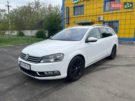 Фольксваген Пассат 2012 у Подільськ (Котовськ) на Automoto.ua Білий Фольксваген Пассат, об'ємом двигуна 2 л та пробігом 258 тис. км за 9300 $, фото 1 на Automoto.ua