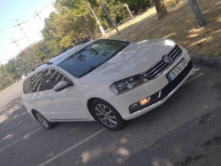 Білий Фольксваген Пассат, об'ємом двигуна 2 л та пробігом 240 тис. км за 12000 $, фото 1 на Automoto.ua