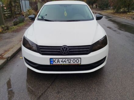 Фольксваген Пассат 2012 в Соленом на Automoto.ua Белый Фольксваген Пассат, объемом двигателя 2.5 л и пробегом 288 тыс. км за 8700 $, фото 1 на Automoto.ua