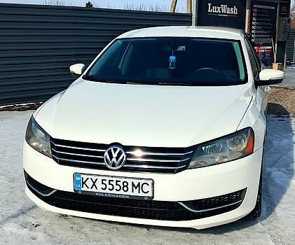 Белый Фольксваген Пассат, объемом двигателя 2.5 л и пробегом 250 тыс. км за 7600 $, фото 1 на Automoto.ua