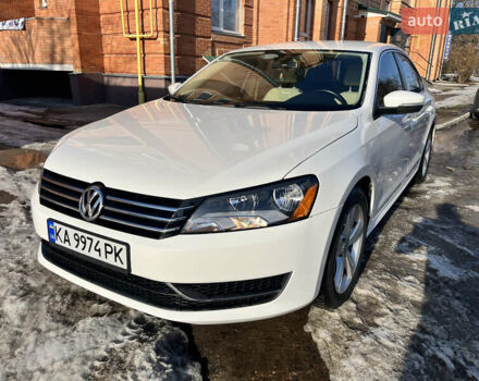 Белый Фольксваген Пассат, объемом двигателя 2.48 л и пробегом 228 тыс. км за 10900 $, фото 1 на Automoto.ua