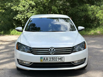 Белый Фольксваген Пассат, объемом двигателя 2.5 л и пробегом 264 тыс. км за 10950 $, фото 1 на Automoto.ua