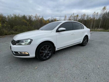 Белый Фольксваген Пассат, объемом двигателя 1.97 л и пробегом 296 тыс. км за 9750 $, фото 1 на Automoto.ua