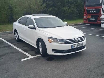 Білий Фольксваген Пассат, об'ємом двигуна 2.5 л та пробігом 174 тис. км за 11700 $, фото 1 на Automoto.ua