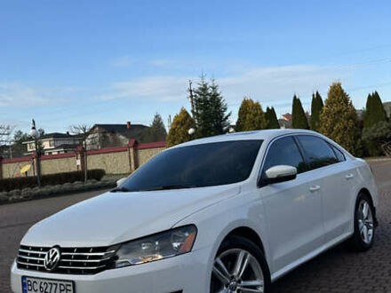 Белый Фольксваген Пассат, объемом двигателя 1.8 л и пробегом 153 тыс. км за 10000 $, фото 1 на Automoto.ua